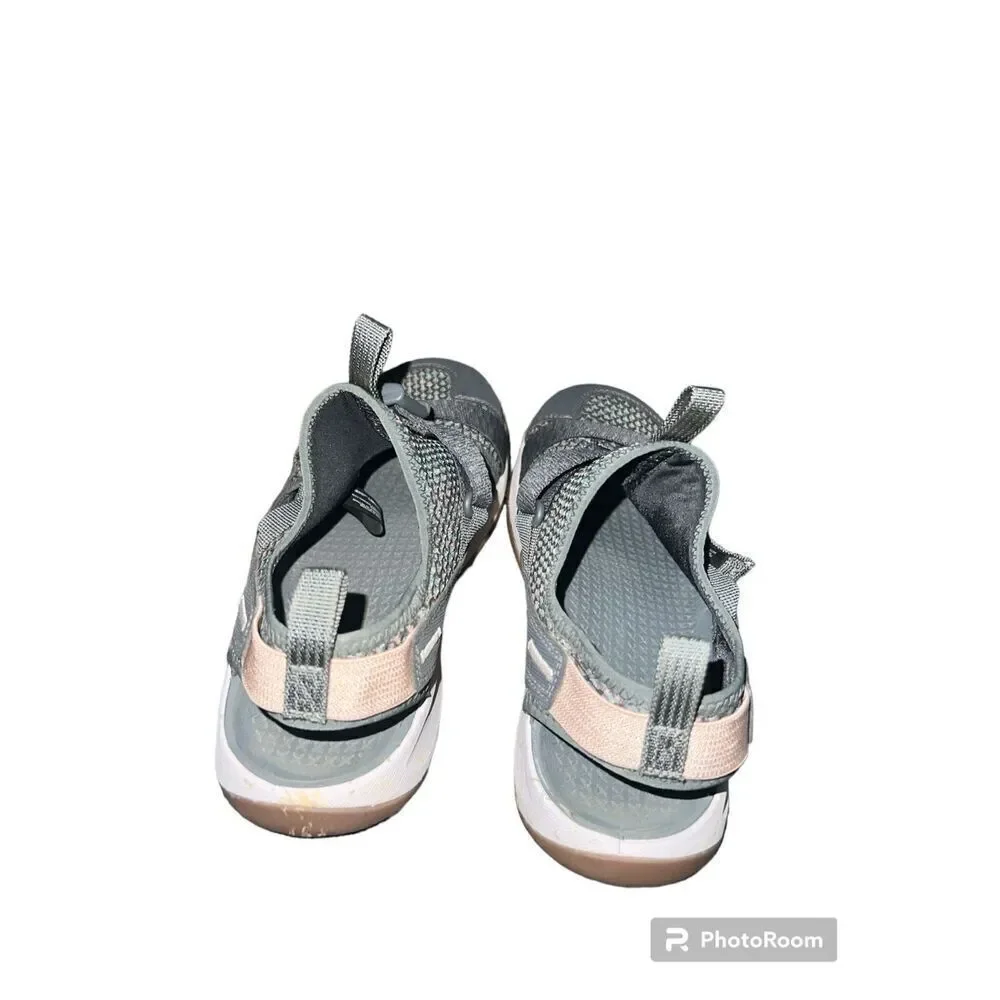 ✨Chaco Women's Odyssey Sz 7 Sandals✨